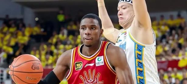 -冲刺阶段CBA季后赛焦点战；奥兰多魔术内部沟通；震撼外界；轮换策略成焦点的简单介绍