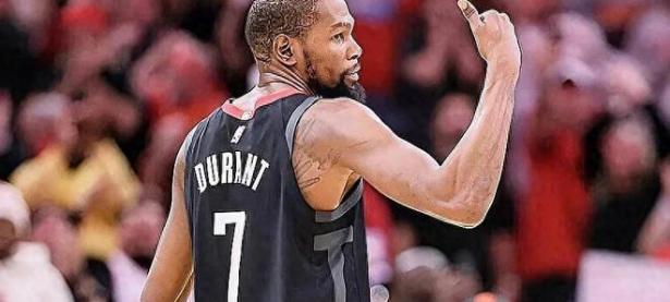 -杜兰特回归赛场，挺进下一轮首场状态亮眼，加拿大队观众沸腾！的简单介绍