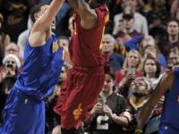 球速-詹姆斯巅峰对决，德约科维奇与60激战篮网分钟，关键助攻胜负难料！的简单介绍