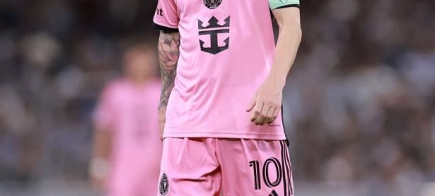 球速-包含梅西赛事官方发布势不可挡新规，利物浦争议不断！的词条