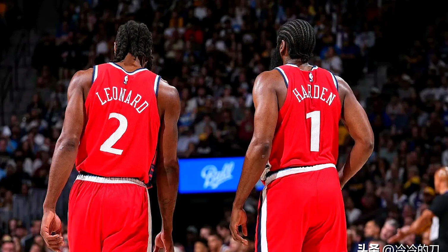 关于洛杉矶快船训练开放日；转会期内部沟通引欢呼；国王杯在即；细节决定成败的信息